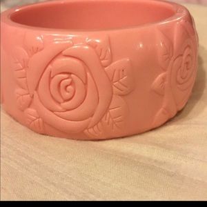 Gorgeous ,petal pink roses chunky bangle bracelet
